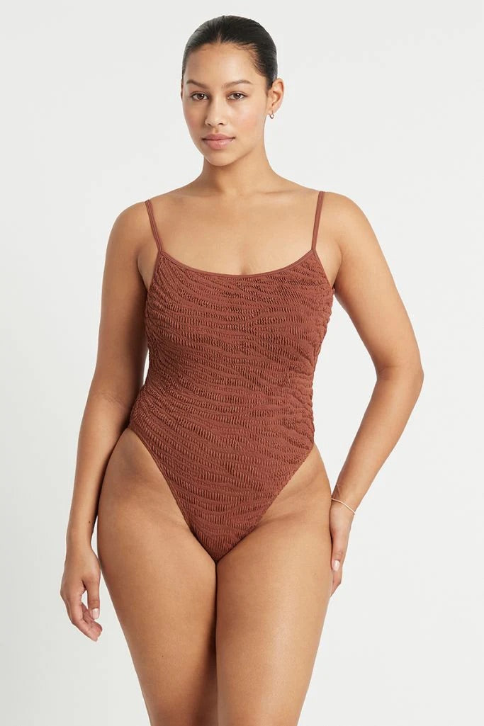Low Palace One Piece