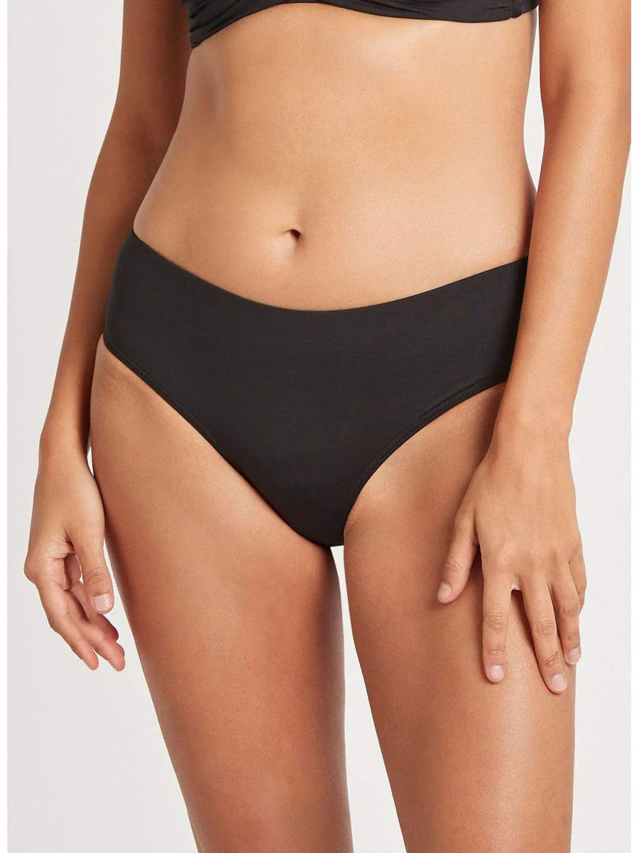 Essentials Mid Rise Bottom