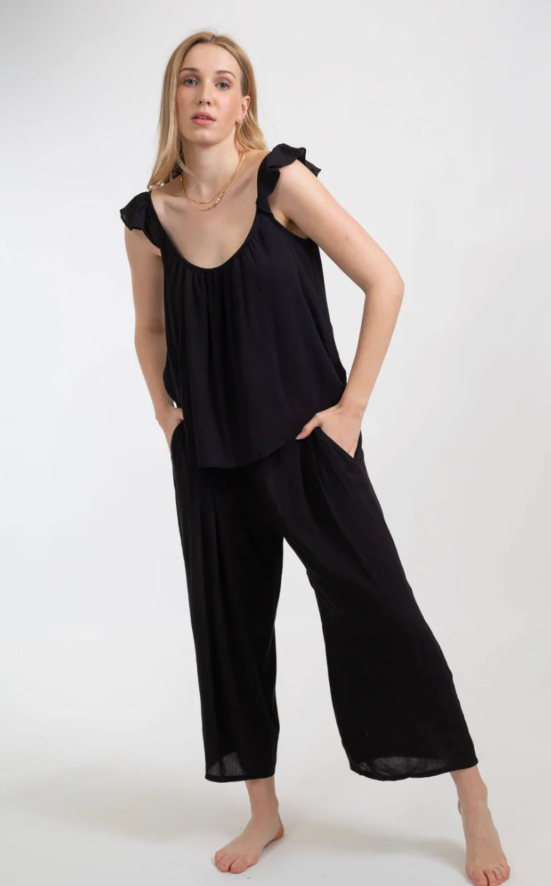 KOY RESORT Miami Crop Pants - Black