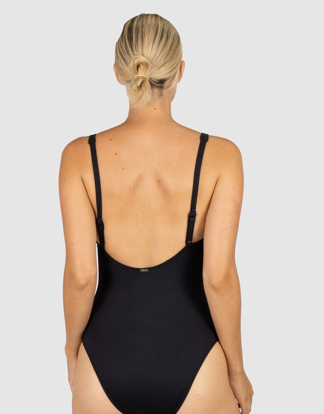 Chloro D-E Cup Wrap Wire One Piece Swimsuit