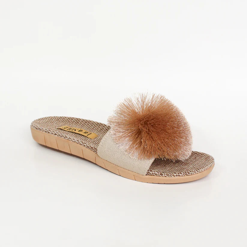 LA-A SOLE Pom Pom Slides | Champagne