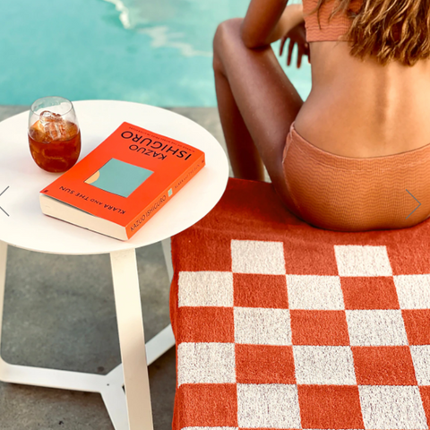 sunnylife LUXE GAMES TOWEL TERRACOTT