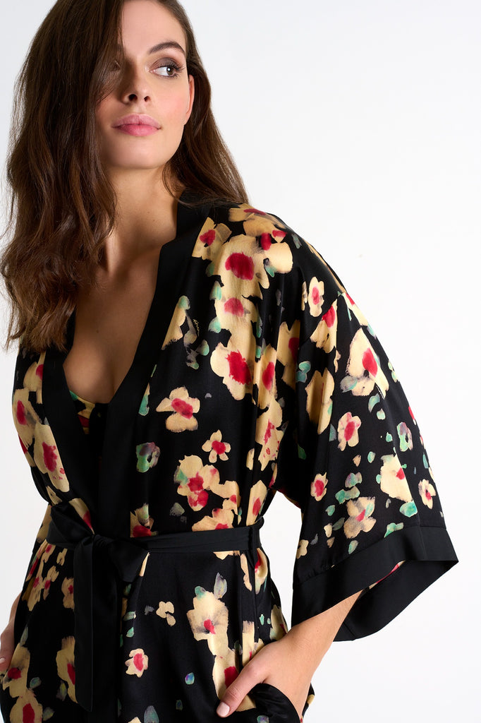 SHAN SAKURA Short silk kimono cover up